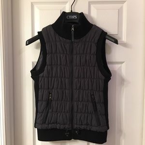 Eddie Bauer ribbed-knit performance puffer vest